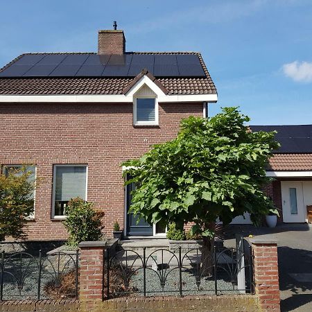 Het Gildehuis Met Sauna En Jacuzzi Stevensweert 외부 사진